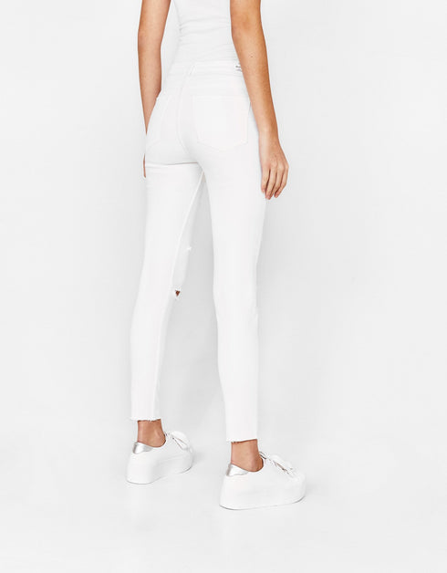 Ripped skinny jeans